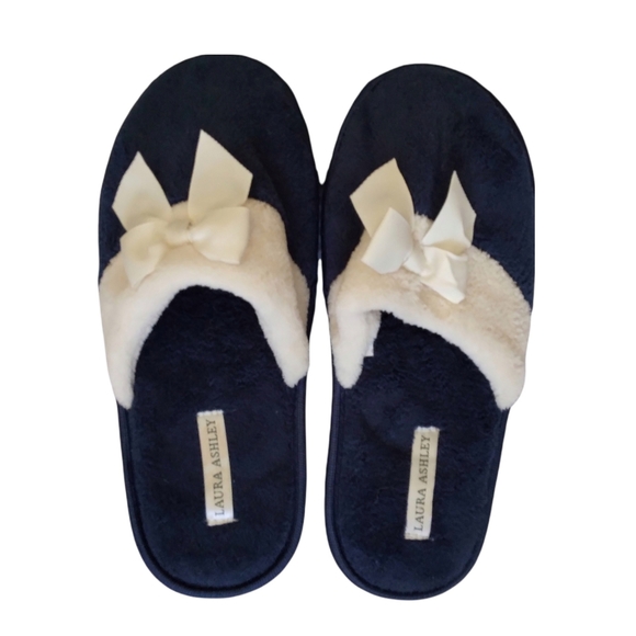Laura Ashley Plush Dark Blue Velour Slippers Size Large 8-9. - Picture 3 of 6